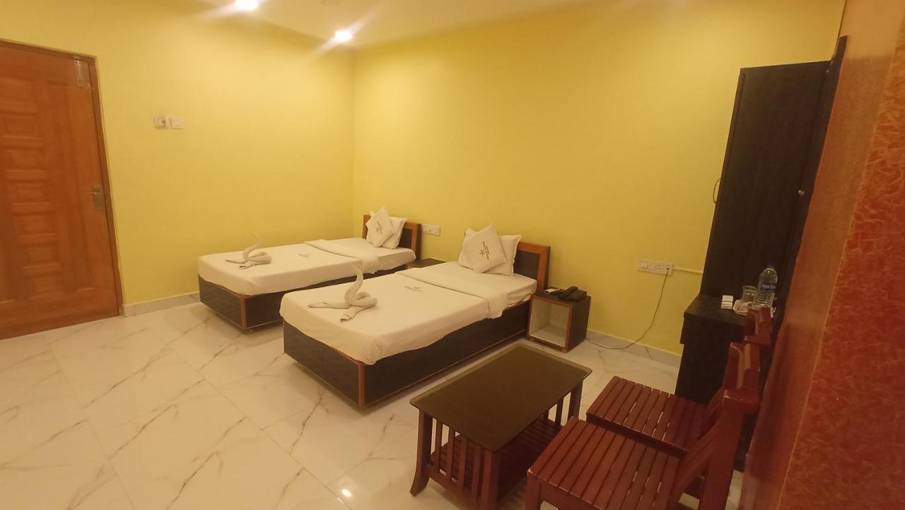 Amaran Hotels Мадурай Екстериор снимка
