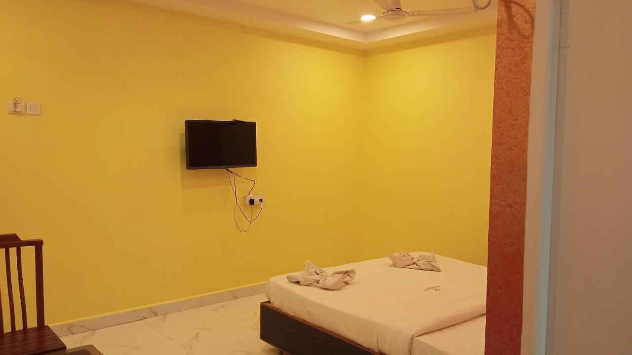 Amaran Hotels Мадурай Екстериор снимка